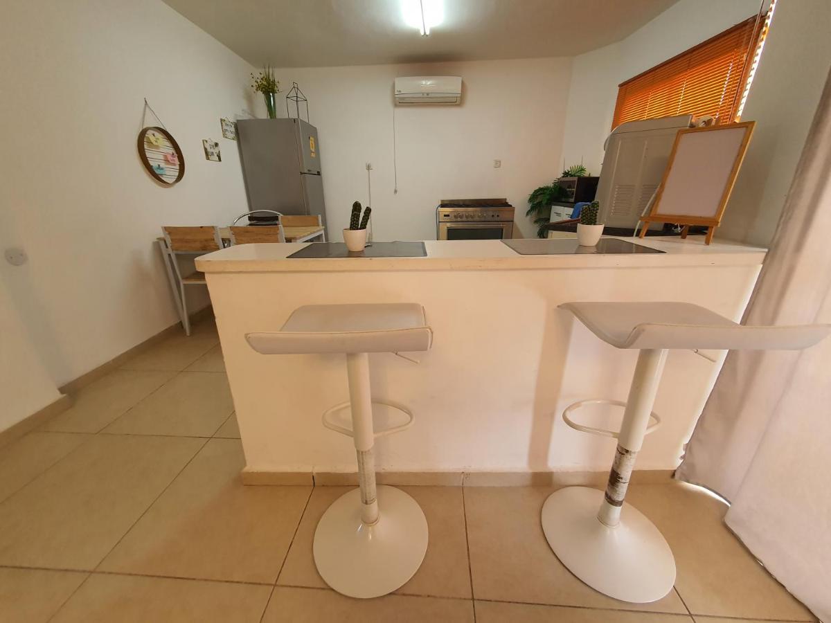 Barak Royal Suites 20 Garden Jacuzzi - ג'קוזי בחצר Eilat Exterior photo